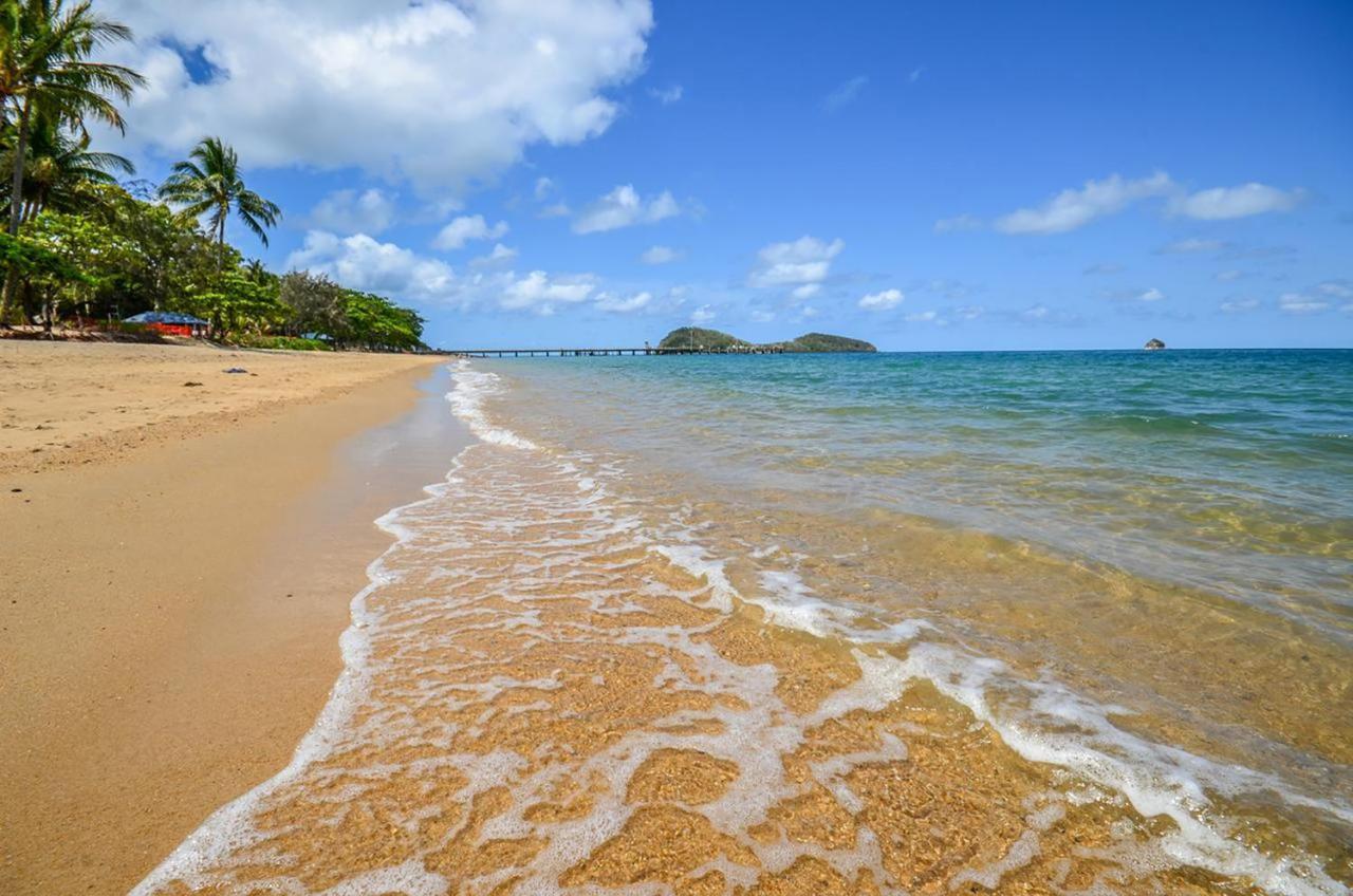 Palm Cove Beachside Apartments - Pool And Garden Views ภายนอก รูปภาพ