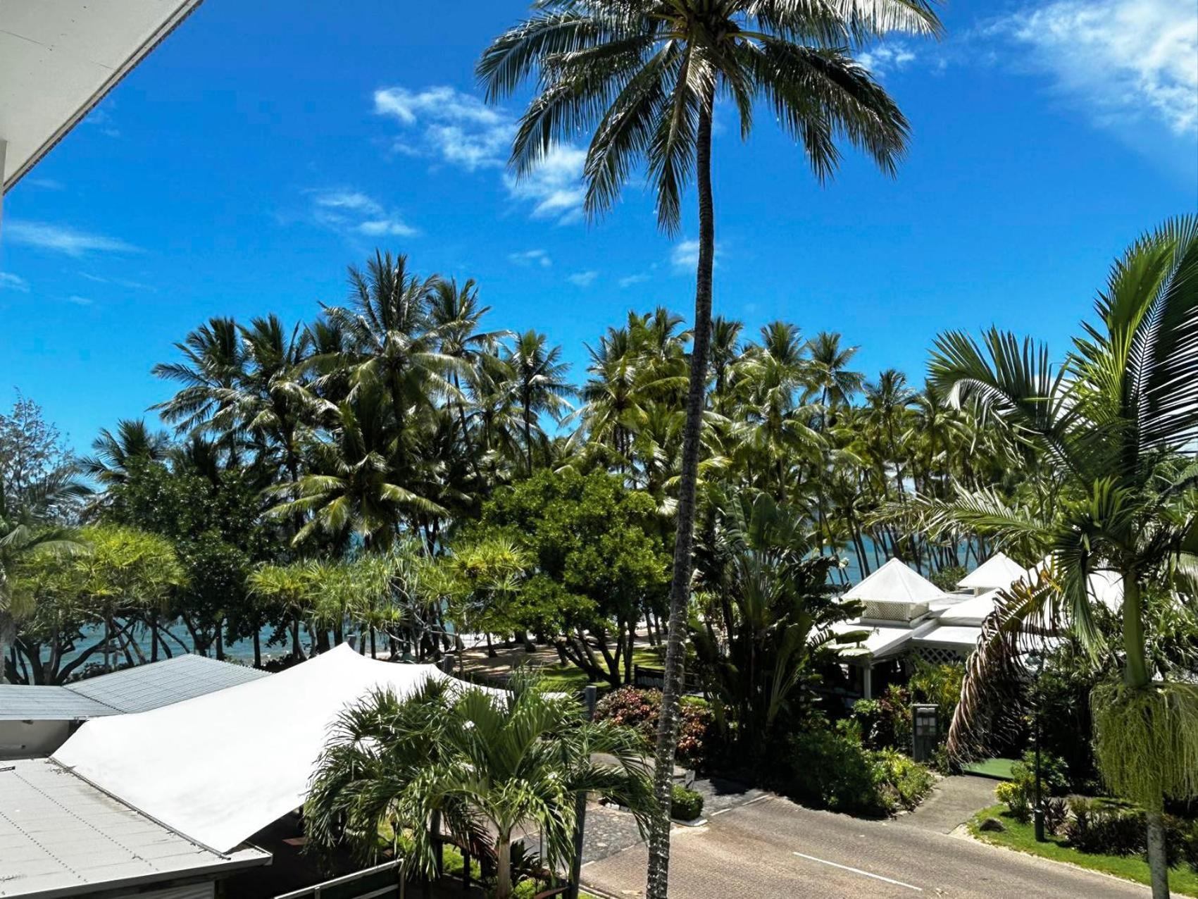 Palm Cove Beachside Apartments - Pool And Garden Views ภายนอก รูปภาพ