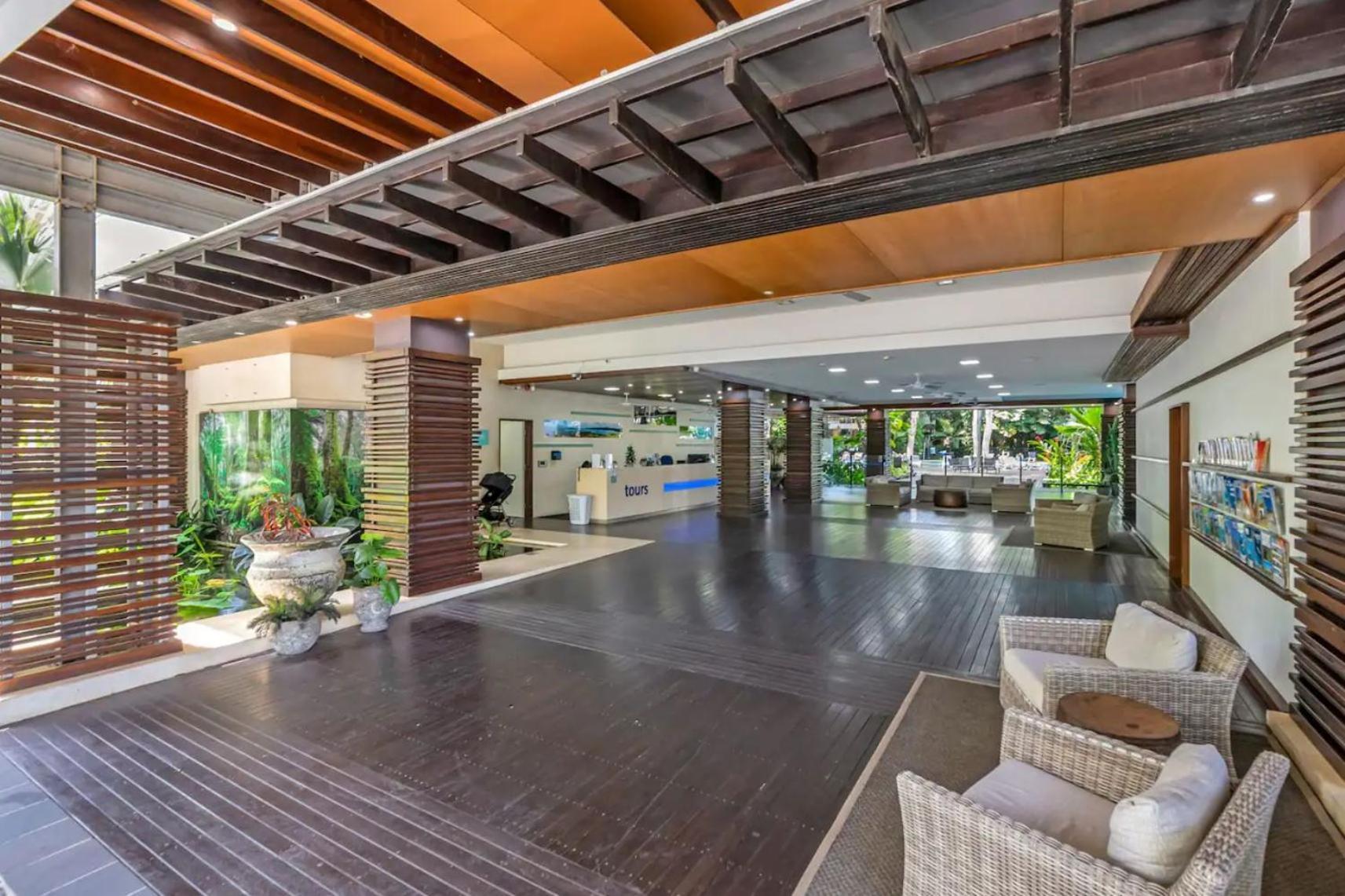 Palm Cove Beachside Apartments - Pool And Garden Views ภายนอก รูปภาพ