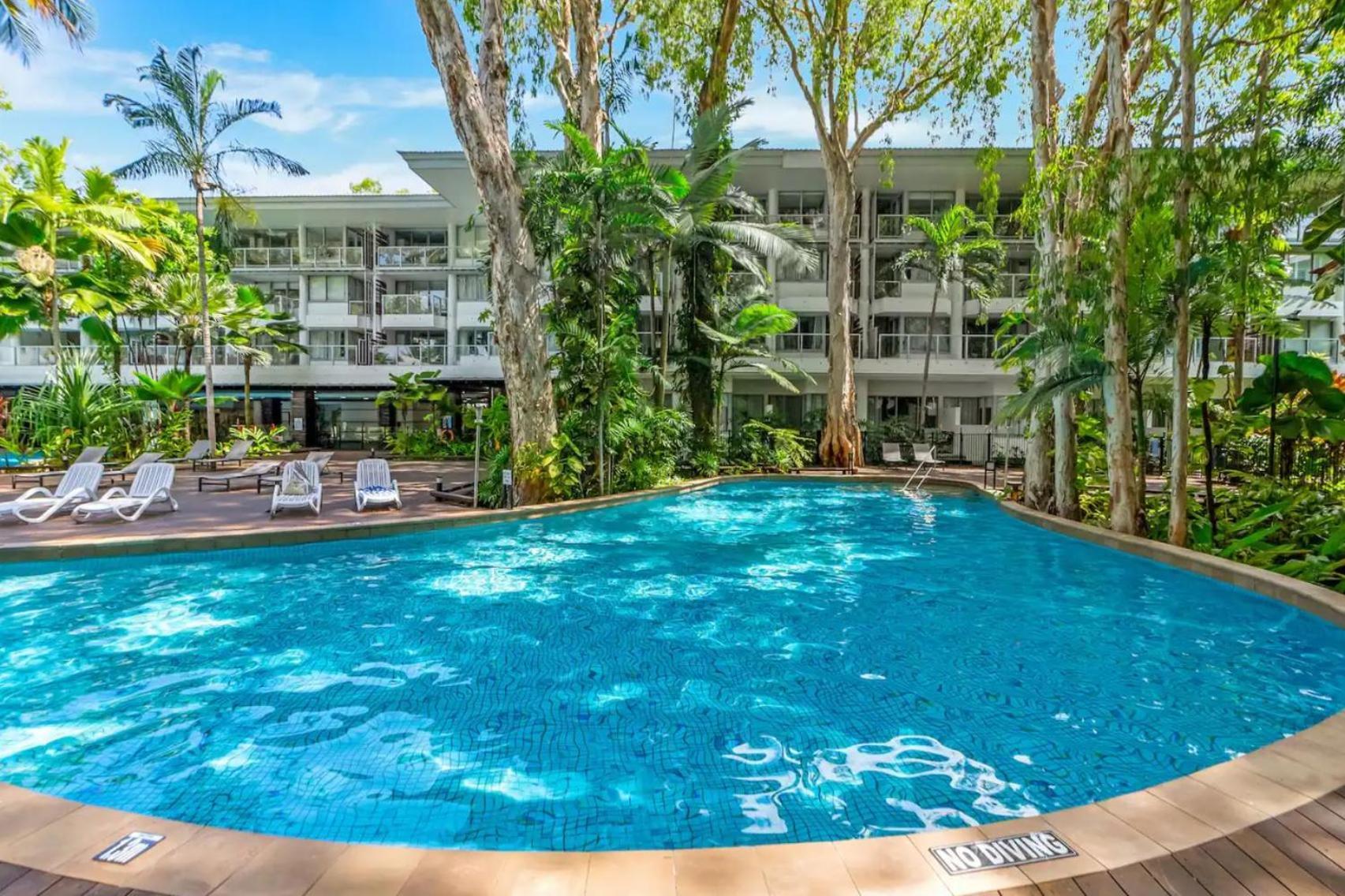 Palm Cove Beachside Apartments - Pool And Garden Views ภายนอก รูปภาพ